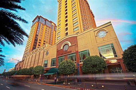 The Bellevue Manila Reviews .